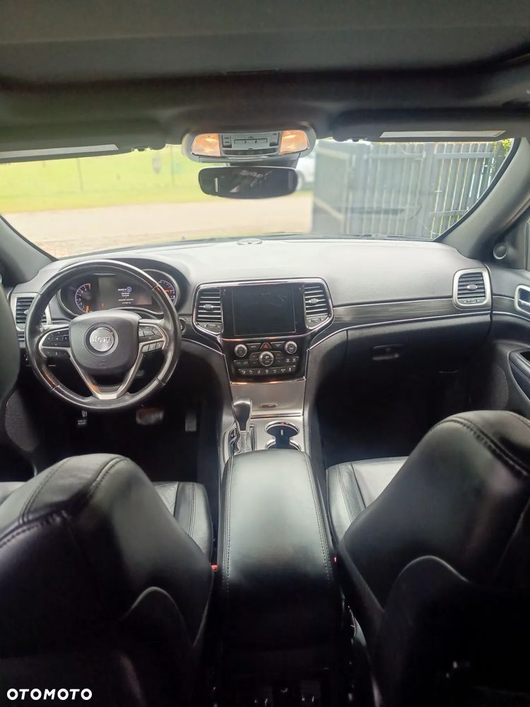 Jeep Grand Cherokee - 8