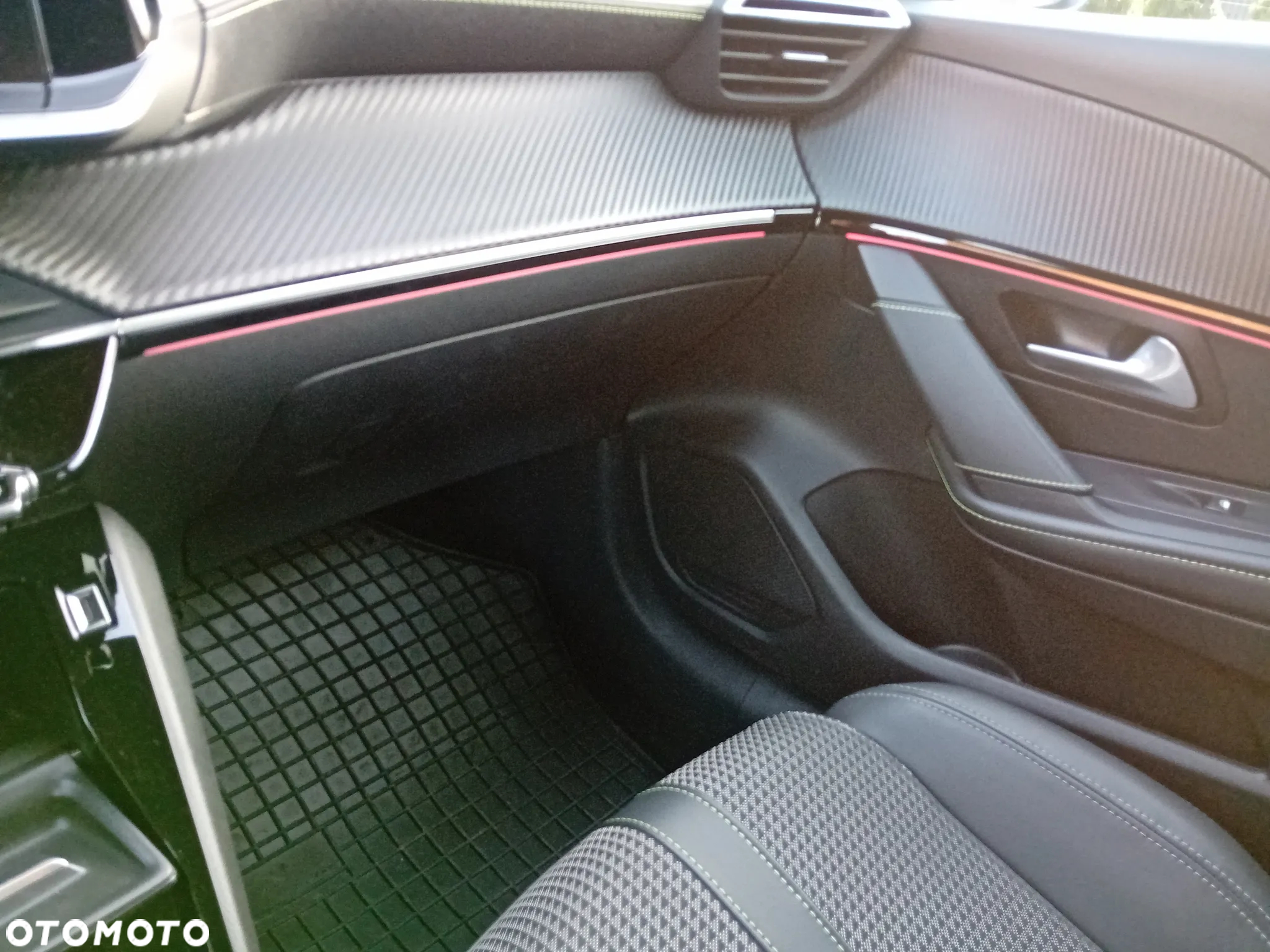 Peugeot 208 1.2 PureTech GT Line S&S EAT8 - 22