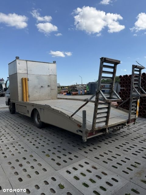 Mitsubishi Fuso - 1
