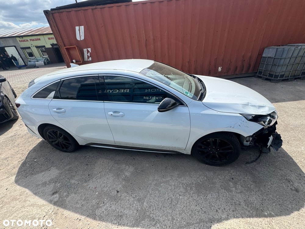 Kia ProCeed 1.6 CRDi Eco-Dynamics+ (48V Mild-Hybrid) DCT7 GT LINE - 5