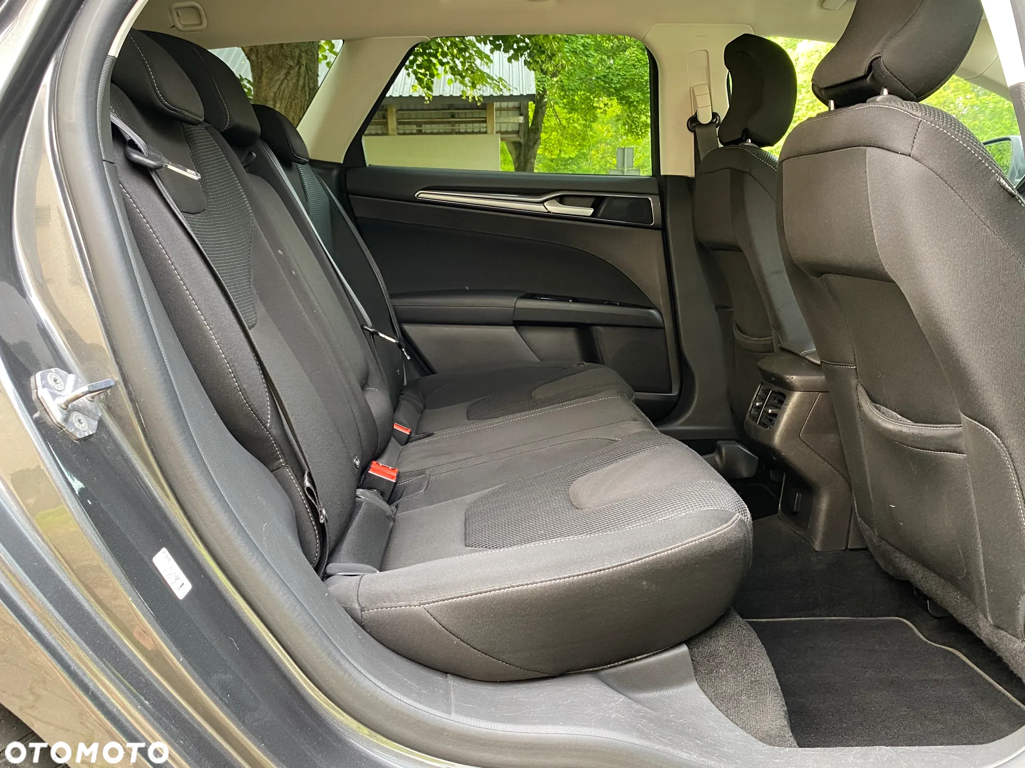 Ford Mondeo - 28