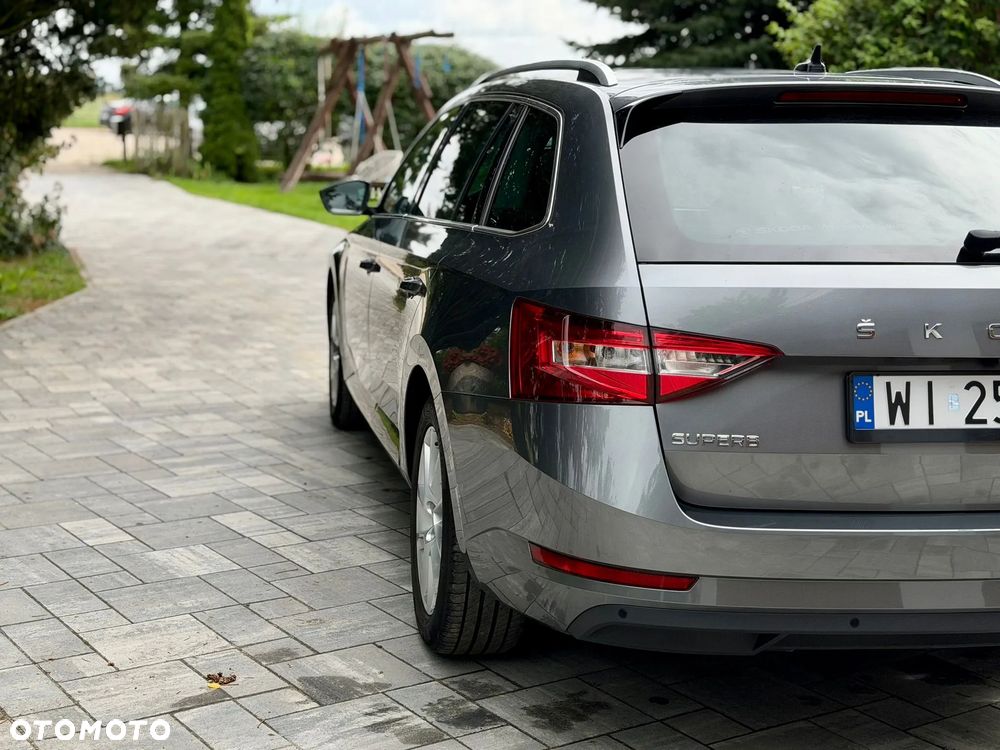 Skoda Superb 2.0 TDI SCR Ambition DSG - 16