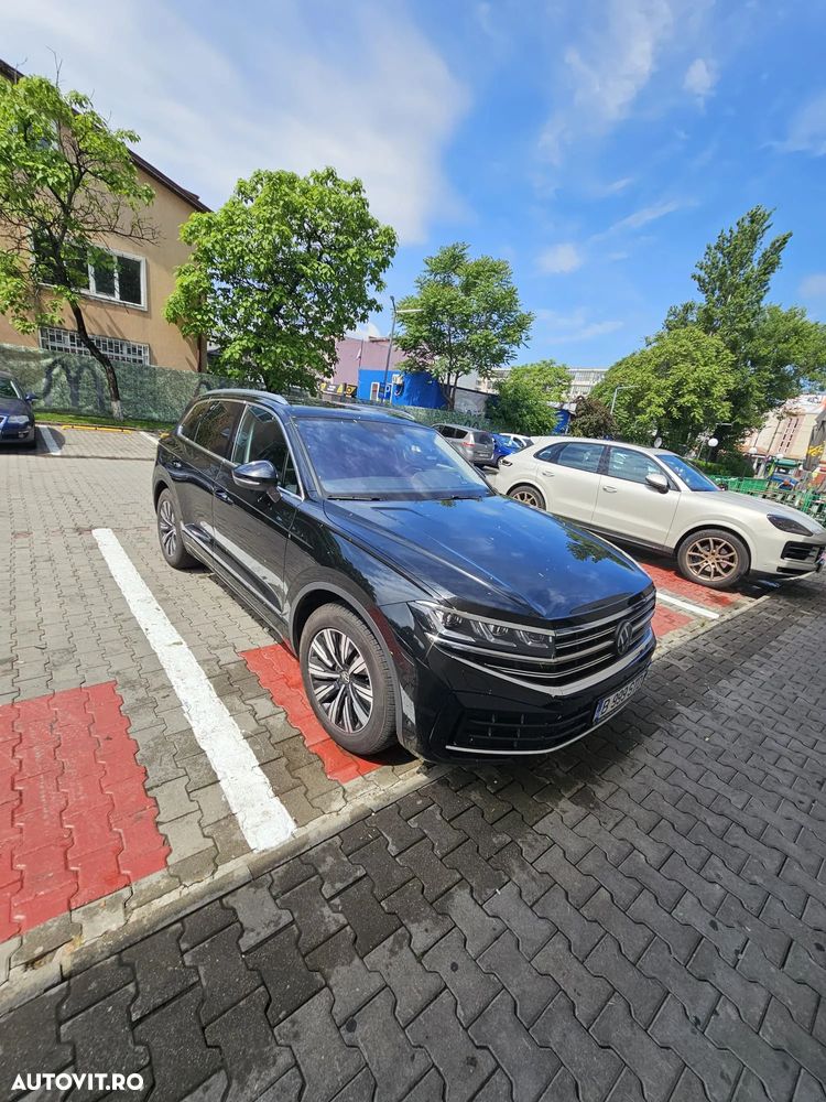 Volkswagen Touareg V6 TDI 4MOTION Elegance - 4