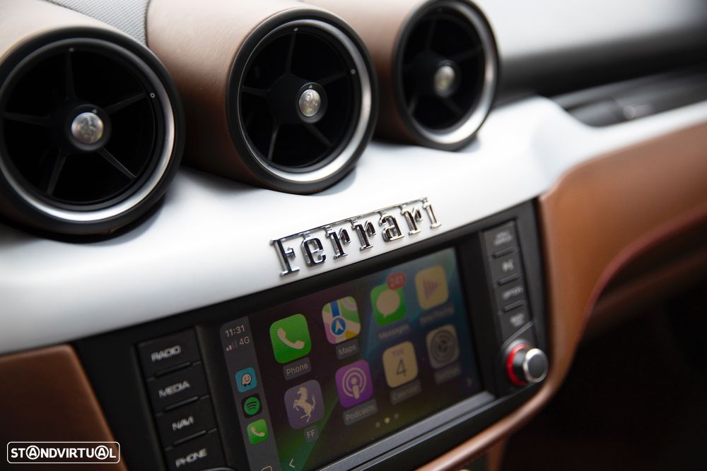 Ferrari FF - 19