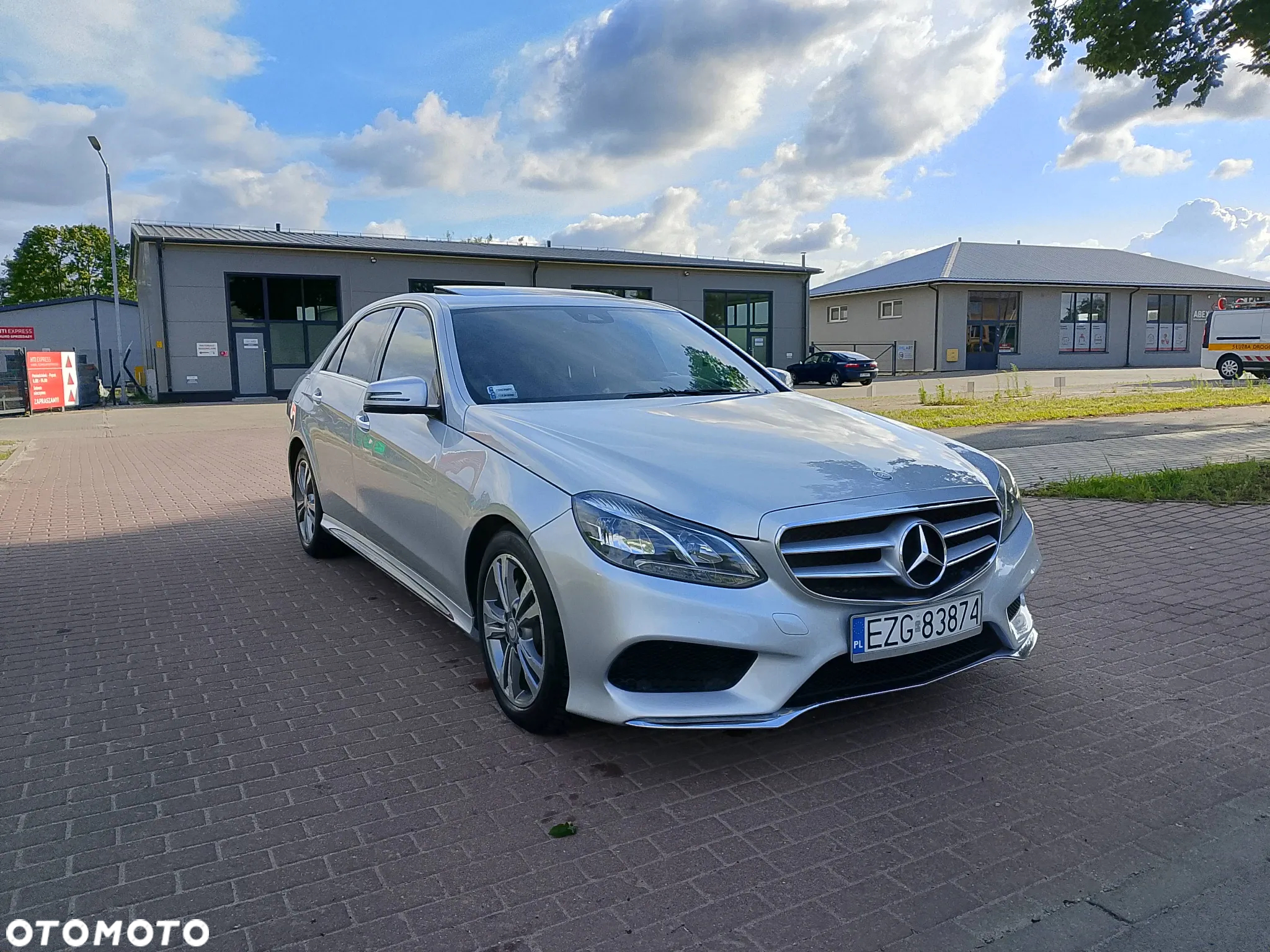Mercedes-Benz Klasa E 250 BlueTEC 4-Matic Avantgarde - 2