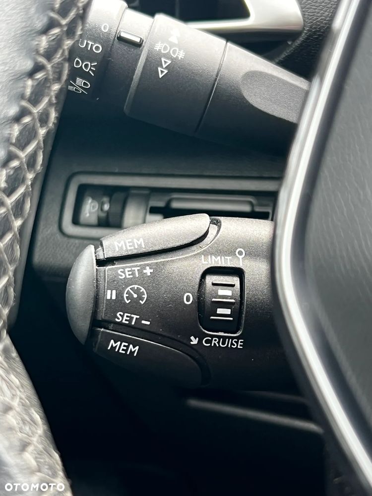 Peugeot 3008 BlueHDi 130 Stop & Start Allure - 30