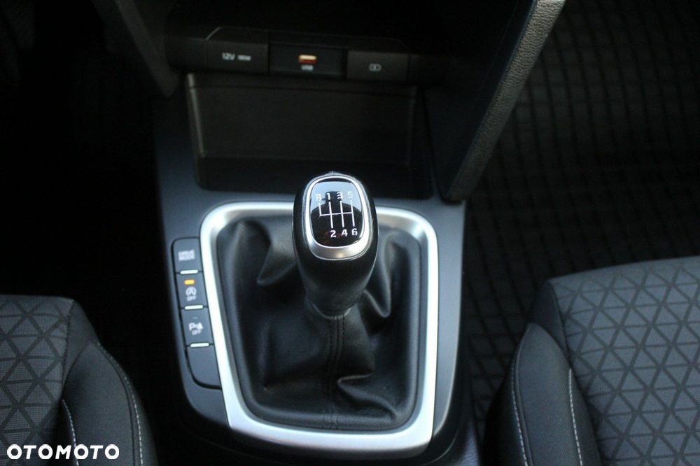 Kia Ceed 1.6 CRDi mHEV M - 17