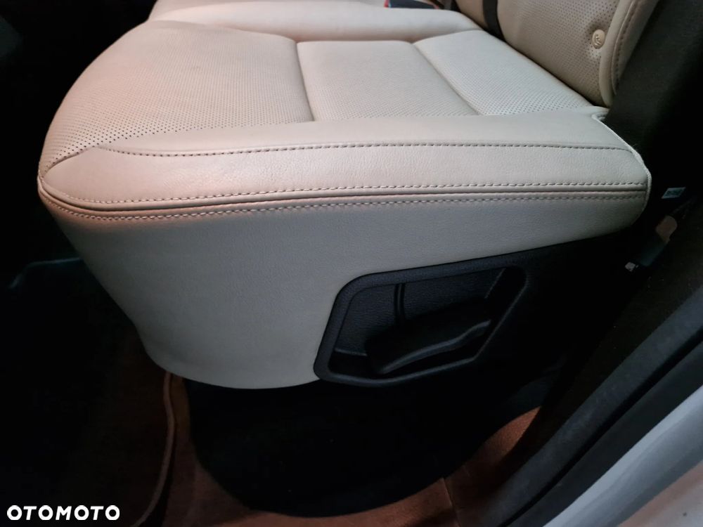 Hyundai Santa Fe 2.0 CRDi Executive 4WD 7os - 26