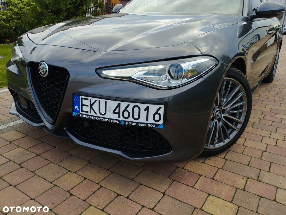 Alfa Romeo Giulia 2.0 Turbo Sprint - 1