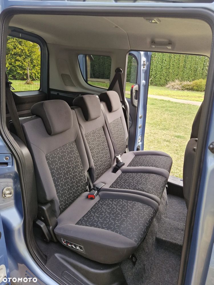 Fiat Doblo 2.0 16V Multijet Emotion - 15