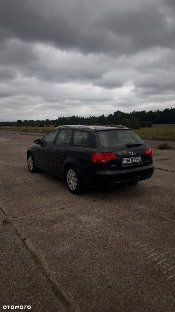 Audi A4 Avant - 4