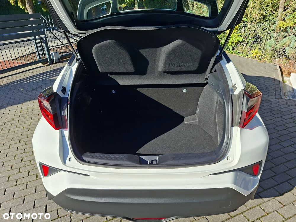 Toyota C-HR - 12