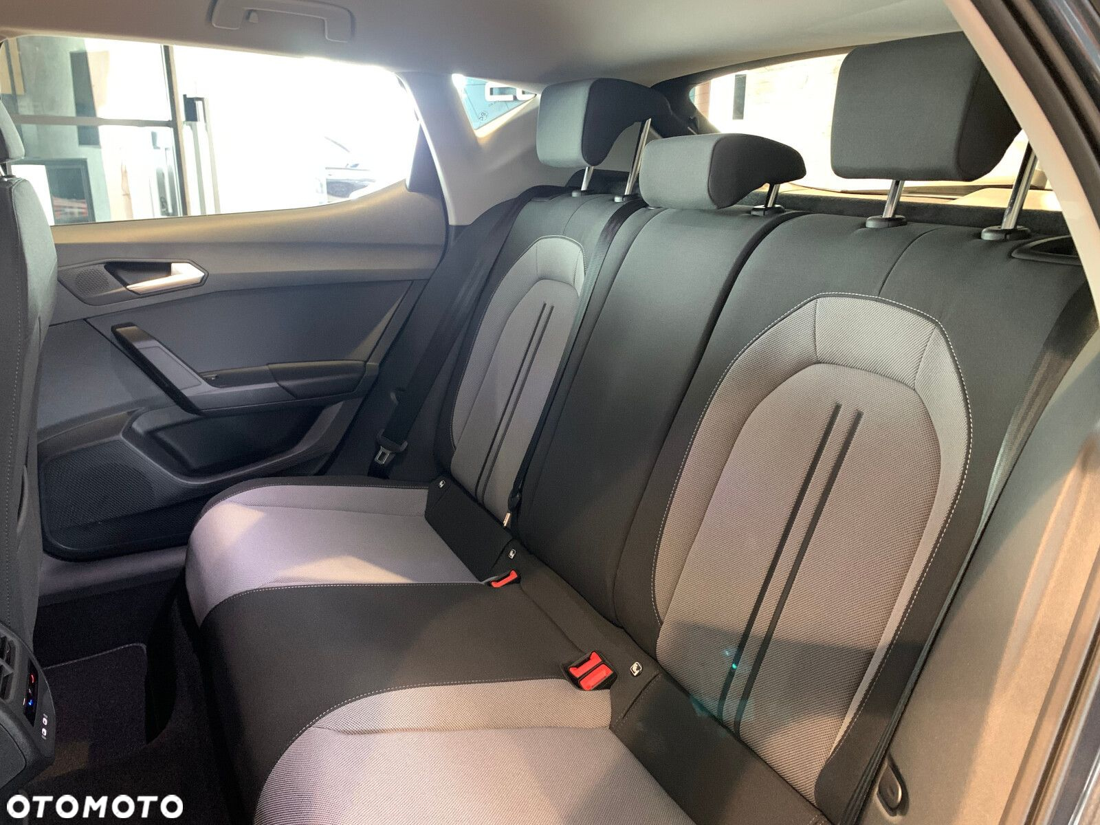 Seat Leon 1.5 eTSI Style DSG - 17