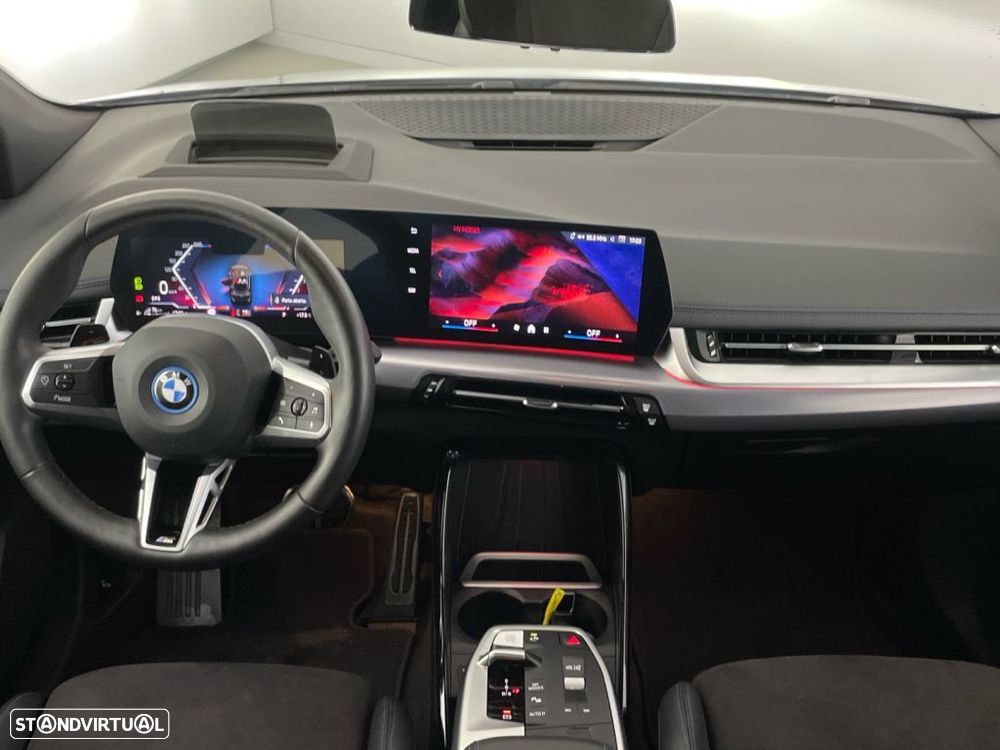 BMW 225xe Active Tourer e xDrive Pack Desportivo M - 10