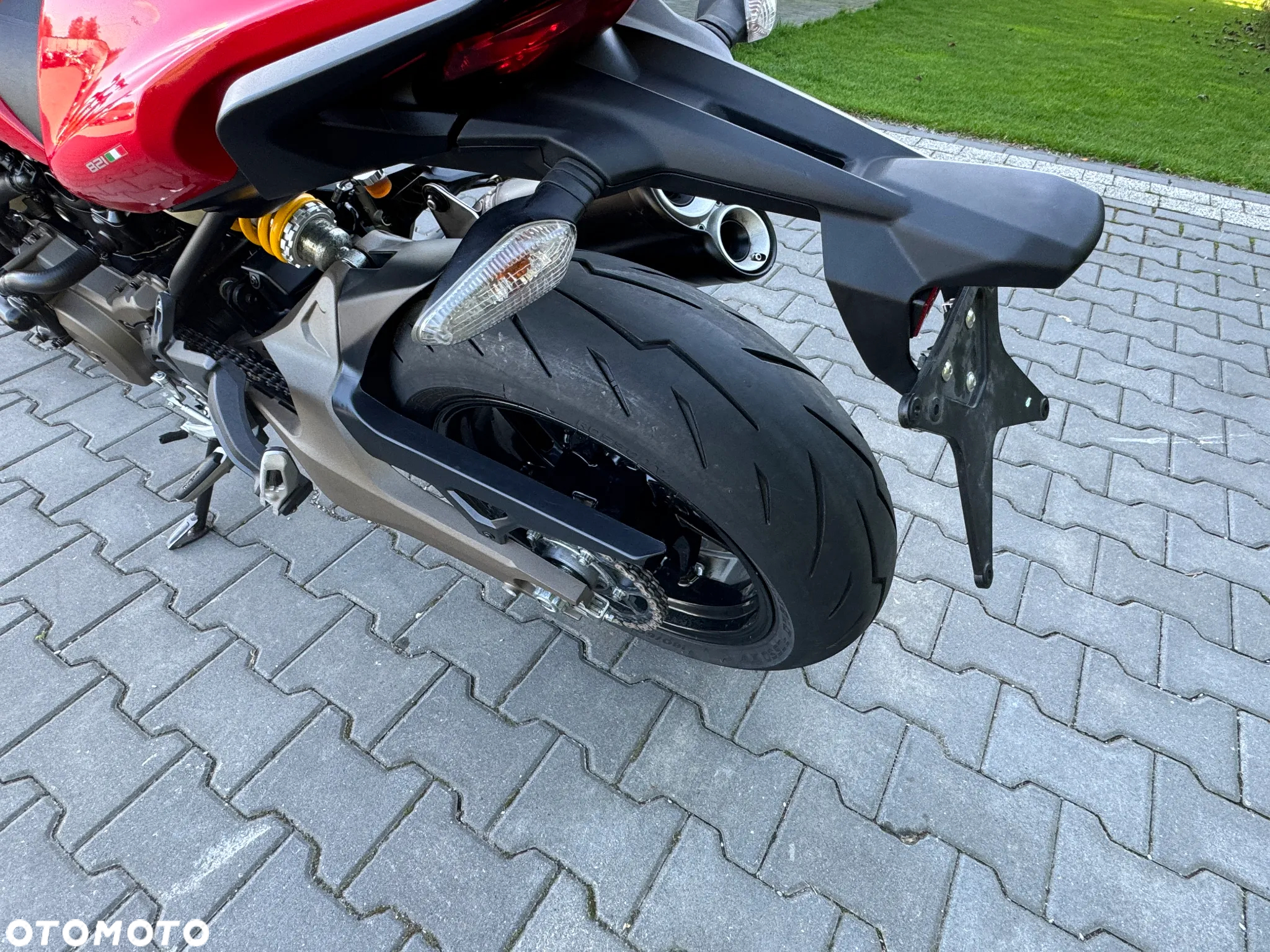 Ducati Monster - 23