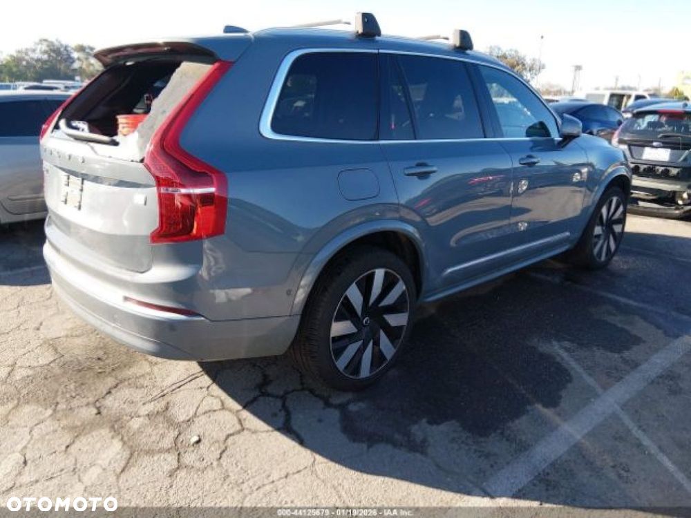 Volvo XC 90 - 3