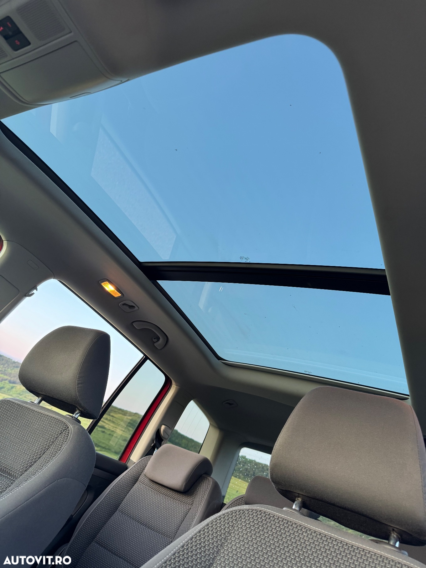Volkswagen Touran 2.0 TDI DPF Highline - 7