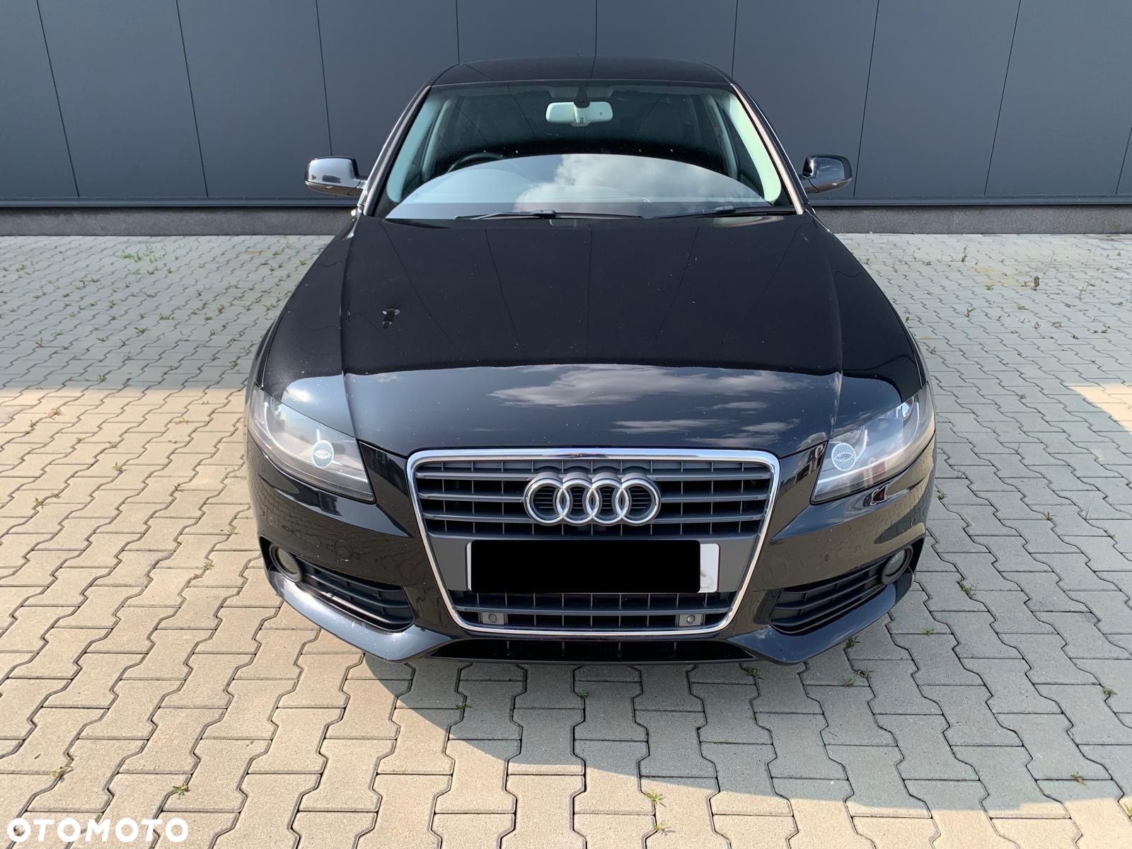 Audi A4 - 1