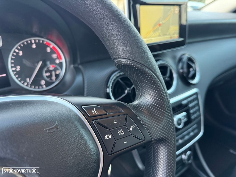 Mercedes-Benz A 180 - 17