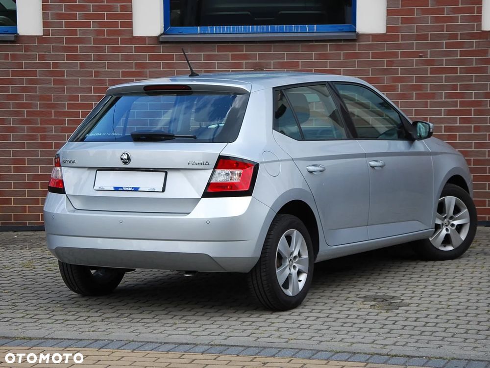 Skoda Fabia - 18