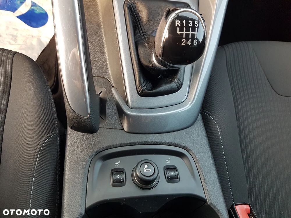 Ford Focus 1.6 EcoBoost Titanium - 25