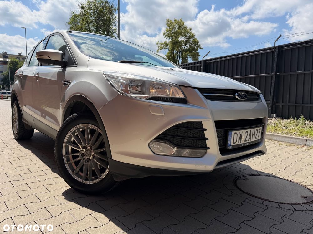 Ford Kuga 1.6 EcoBoost 2x4 Trend - 2