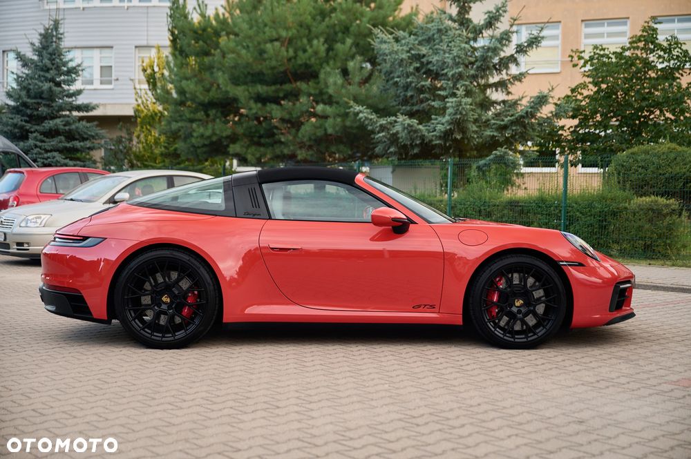 Porsche 911 Targa 4 GTS - 13