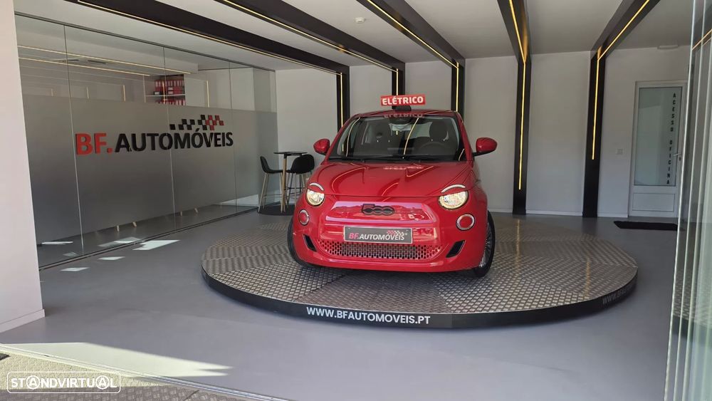 Fiat 500e RED — fotografia 11