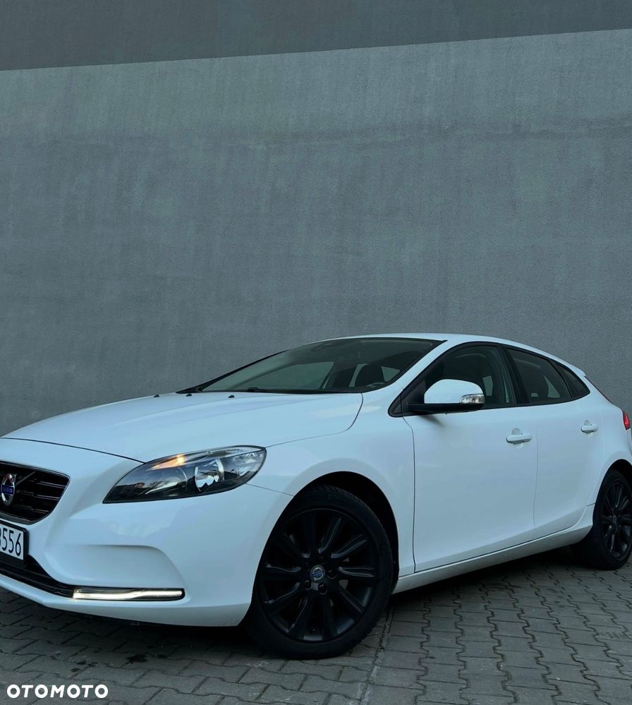 Volvo V40 T2 Geartronic RDesign - 3