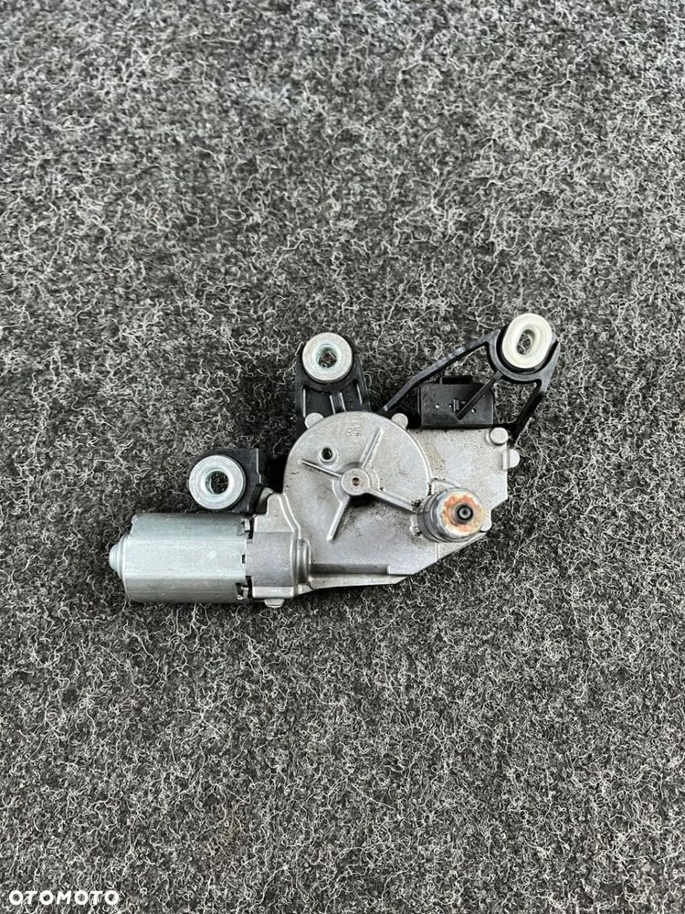 vw golf VI lift silniczek wycieraczki tył tylny 1T0955711 - 3