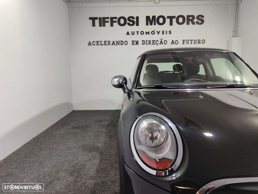 MINI 3 Portas One D - 6