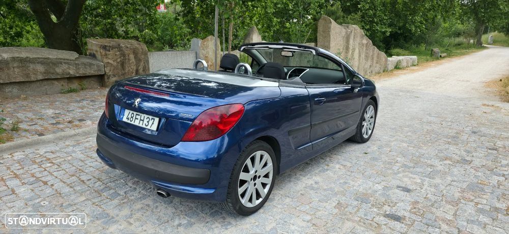 Peugeot 207 CC - 2