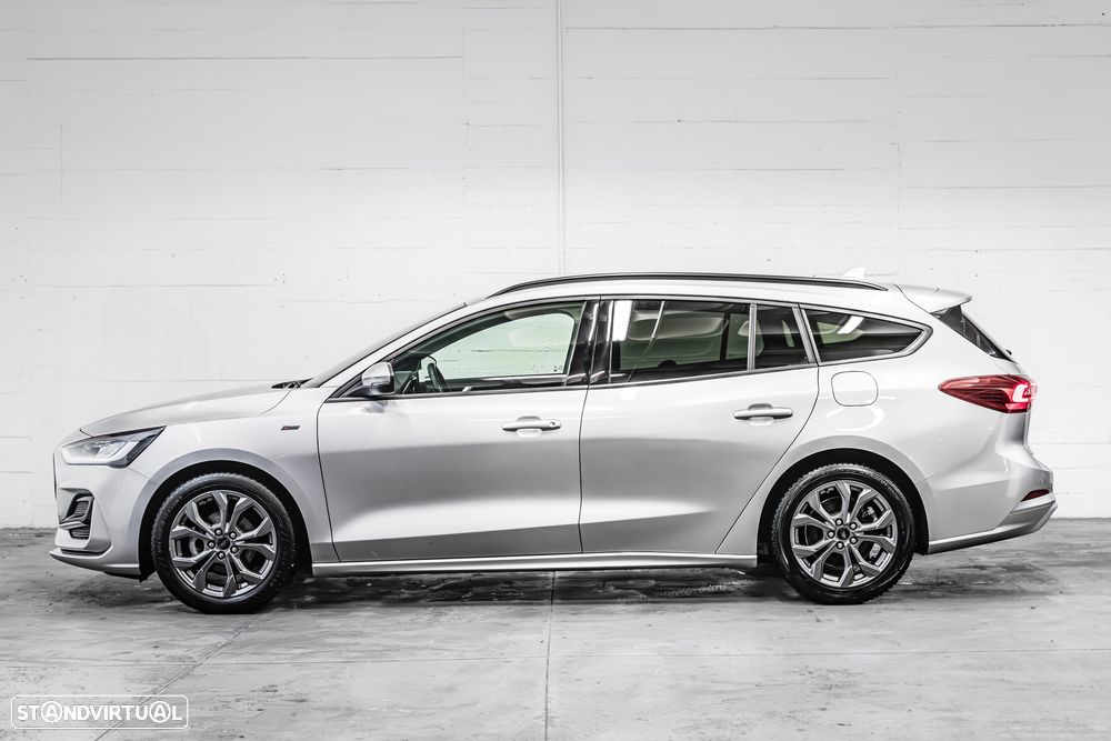 Ford Focus SW 1.0 EcoBoost MHEV ST-Line - 4