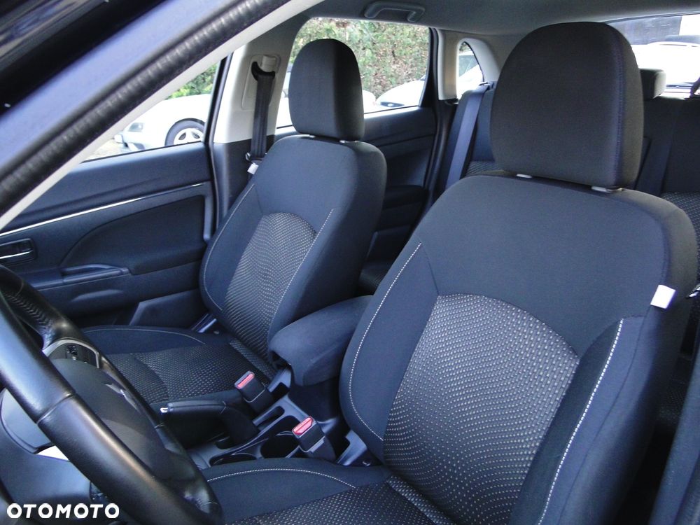 Mitsubishi ASX 1.6 2WD Edition 100+ - 23