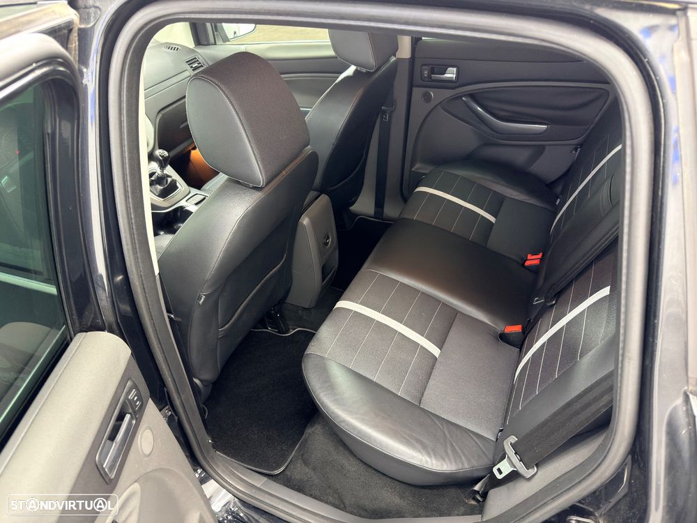 Ford Kuga 2.0 TDCi Titanium - 15
