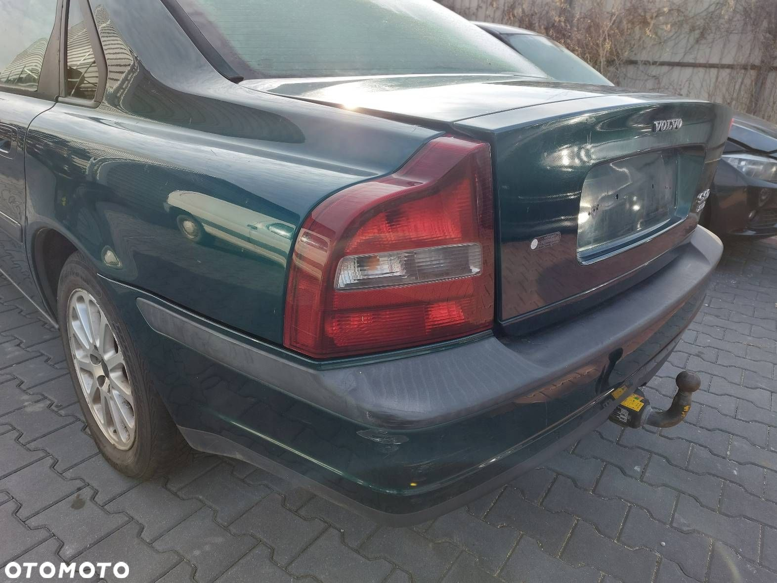 LAMPA LEWY TYŁ + PRAWY TYŁ VOLVO S80 I - 2