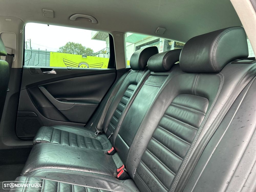 VW Passat Variant 2.0 TDi Highline DSG - 17