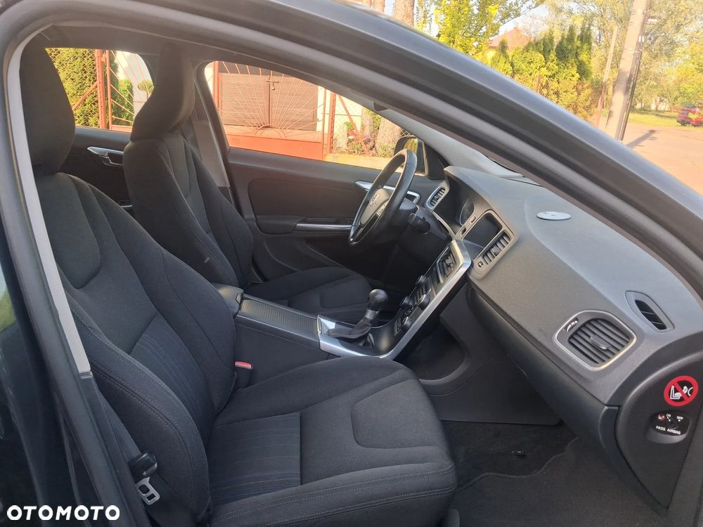 Volvo S60 DRIVe Kinetic - 5