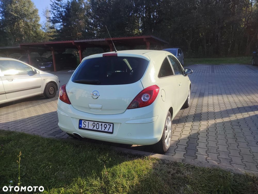 Opel Corsa 1.4 16V Satellite - 5