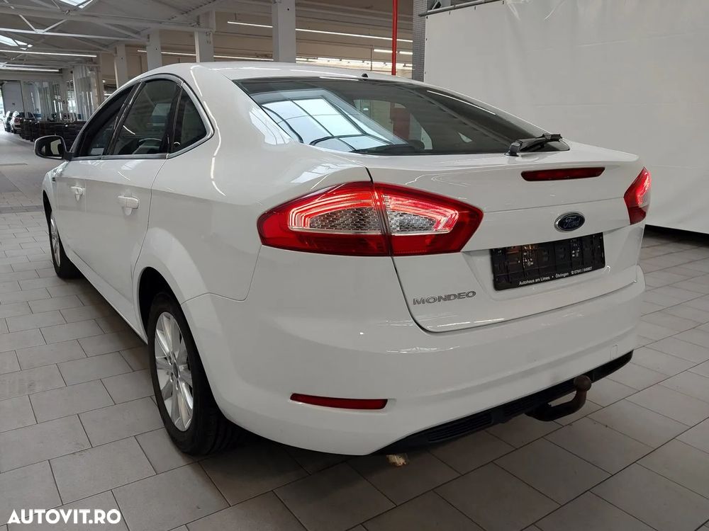 Ford Mondeo 2.0 TDCI Aut. Ambiente - 3