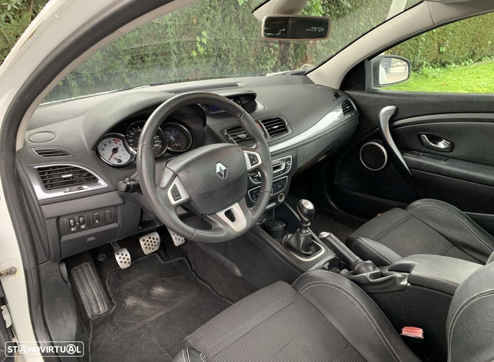 Renault Mégane Grand Coupe - 3