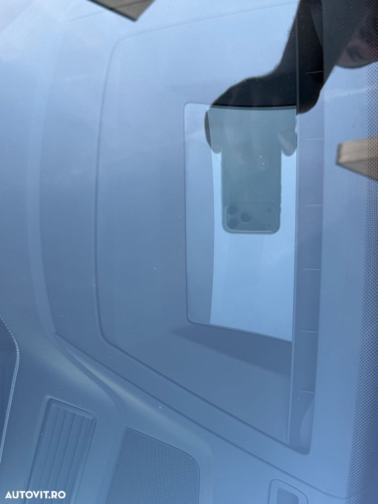 Volkswagen Touareg - 27