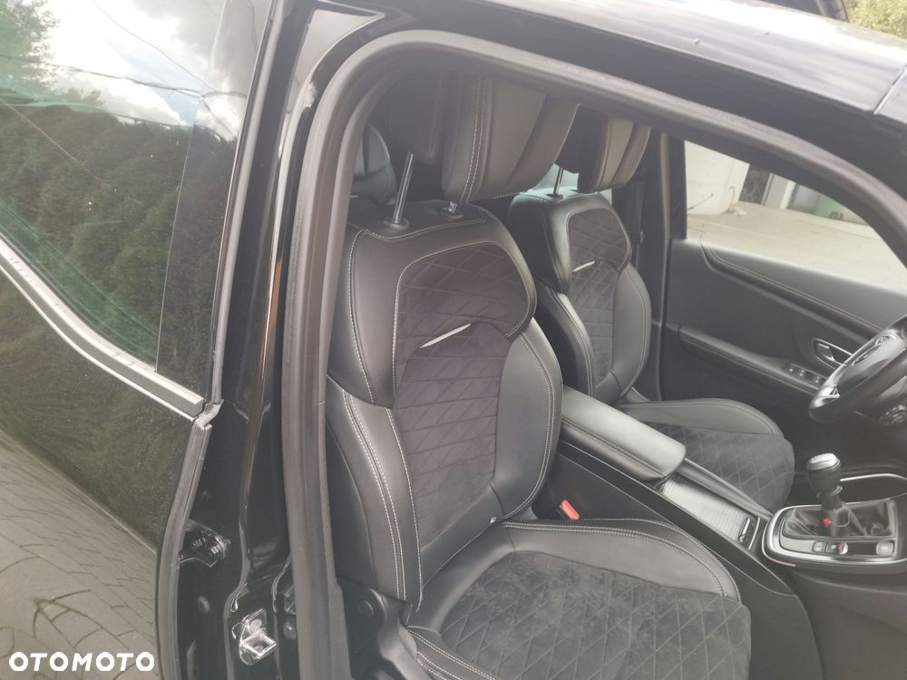 Renault Scenic TCe 160 GPF BLACK EDITION - 23