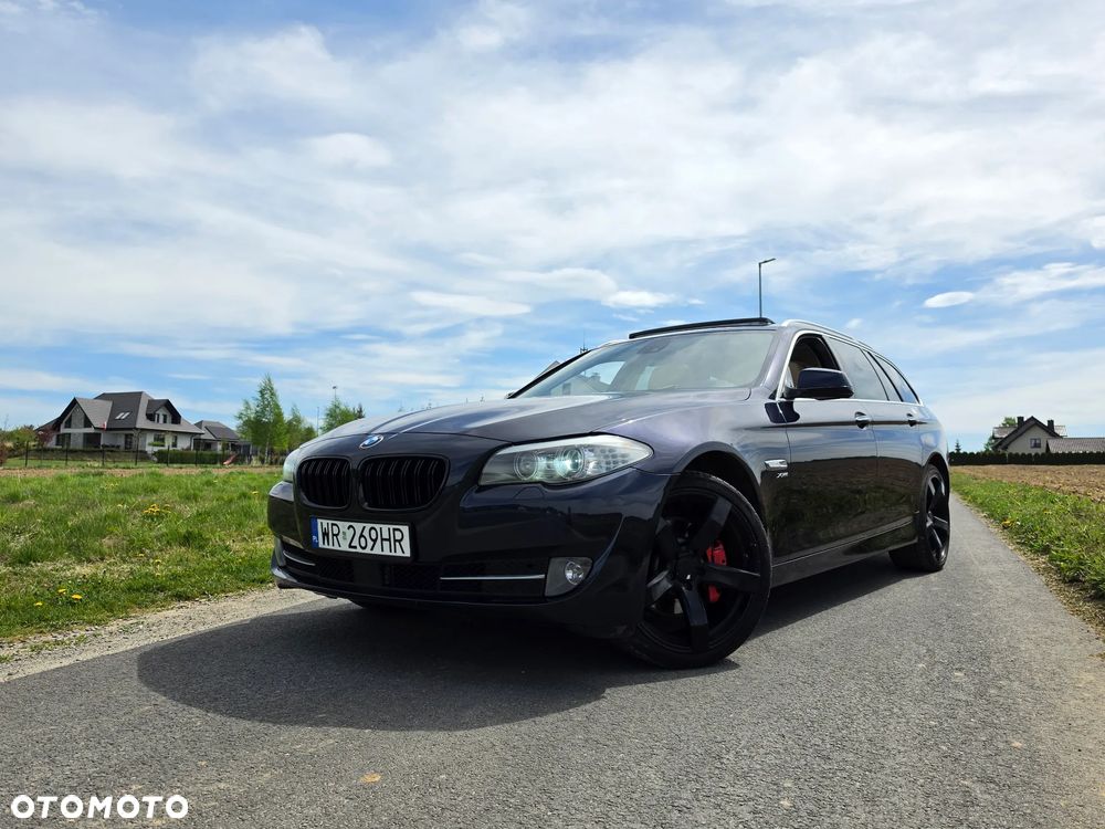 BMW Seria 5 525d xDrive Modern Line - 1