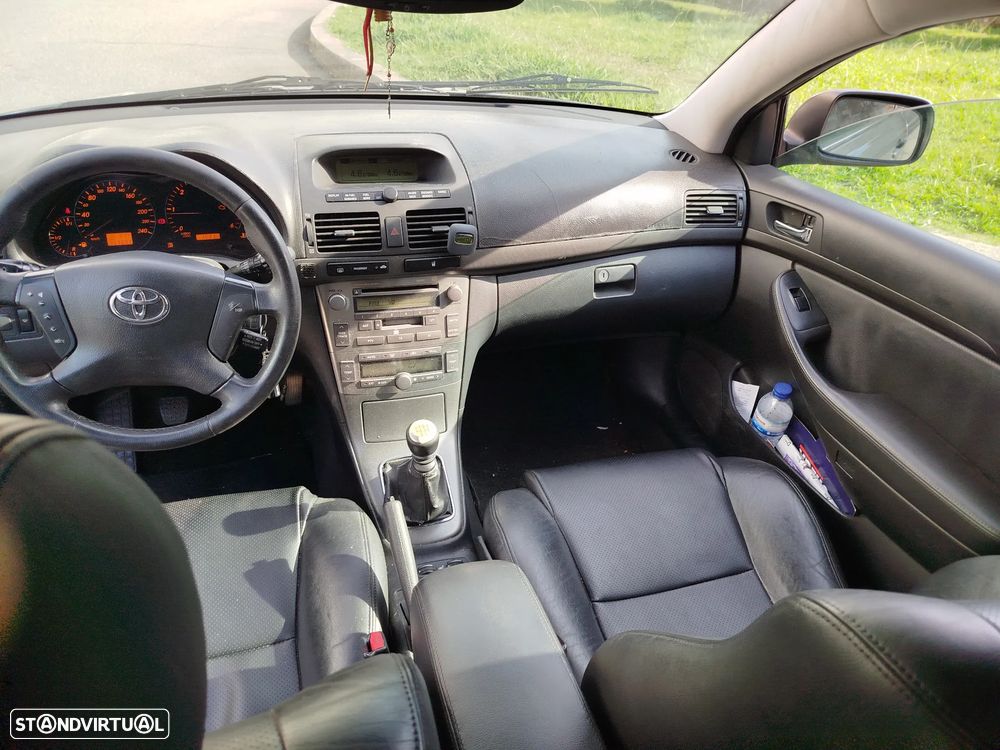 Toyota Avensis - 5
