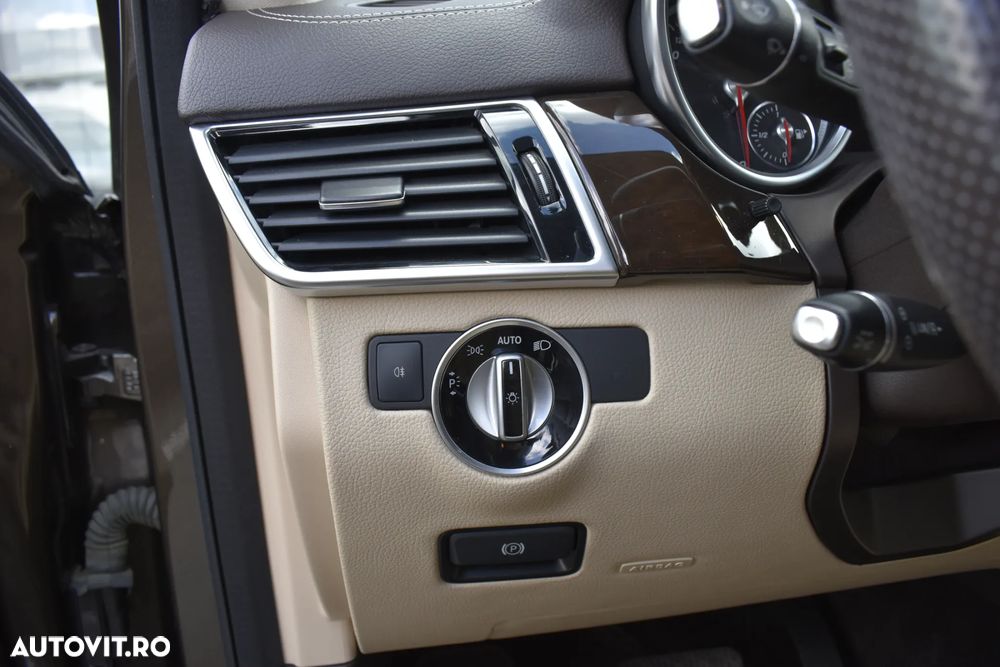 Mercedes-Benz GLE 350 d 4MATIC - 33