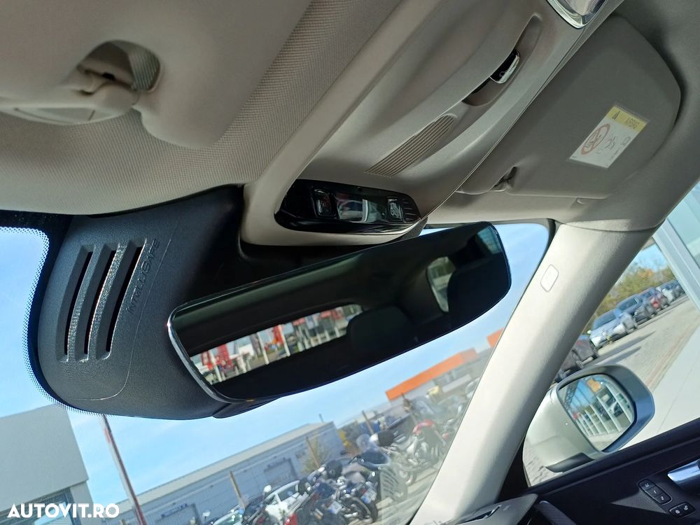 Volvo XC 60 Recharge T8 Twin Engine eAWD Inscription - 34