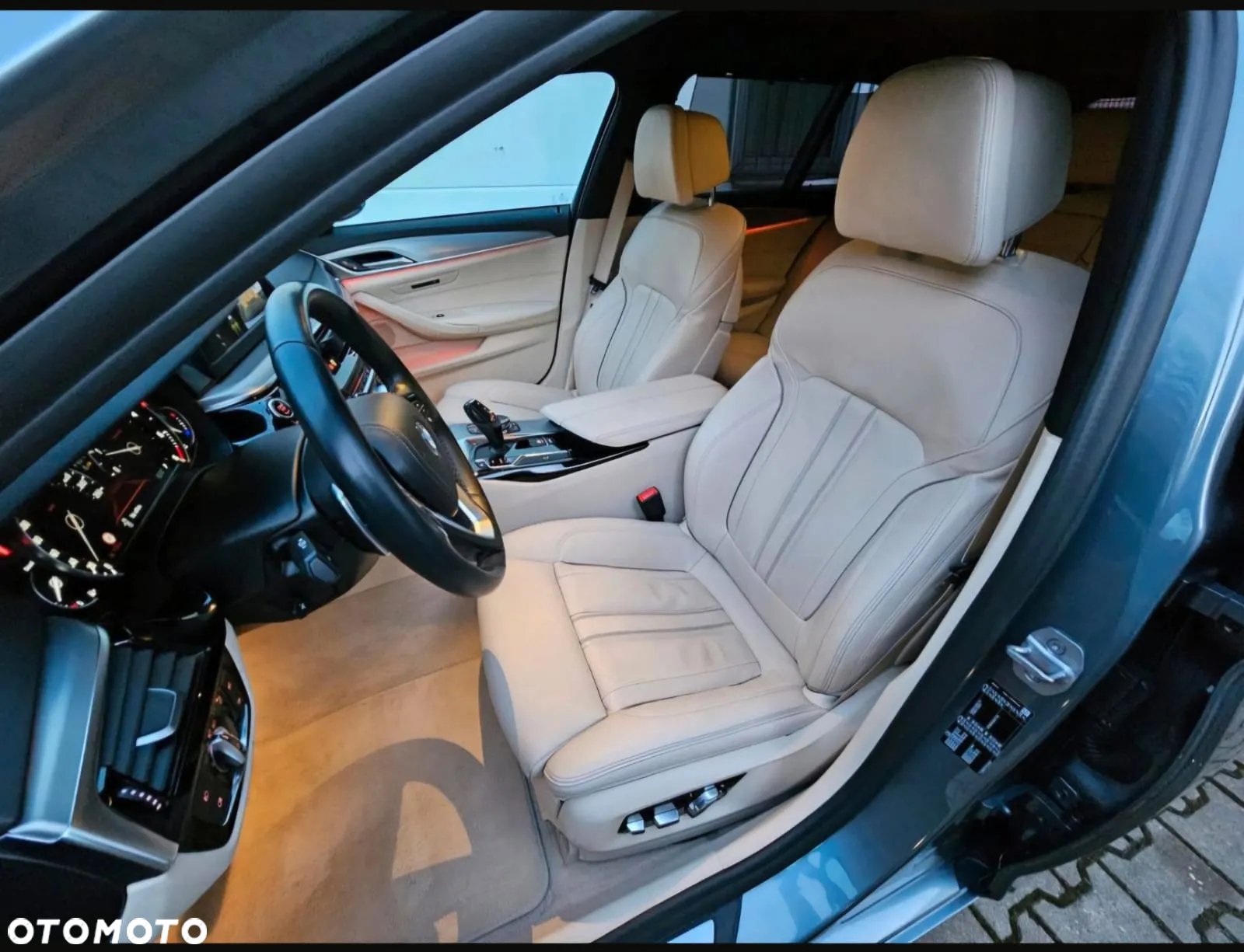 BMW Seria 5 520d Luxury Line sport - 16