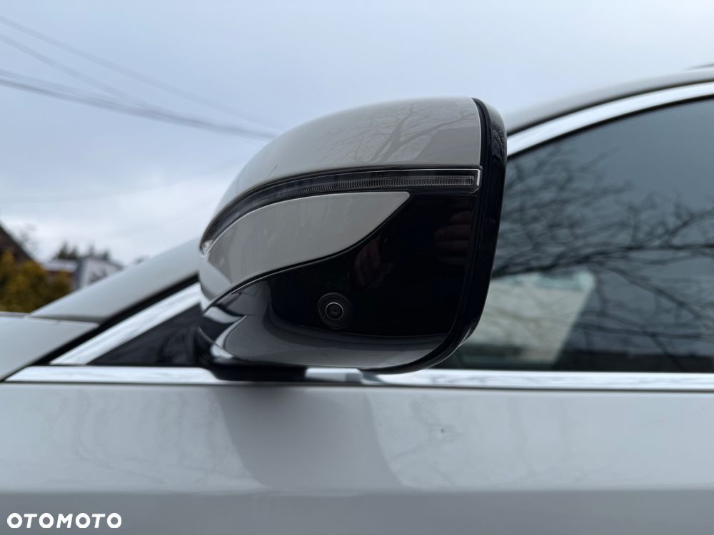 BMW Seria 5 530i xDrive M Sport Edition - 15