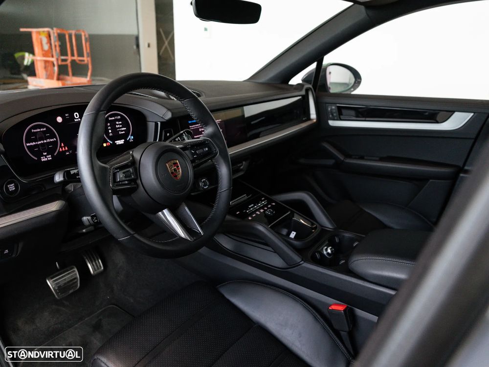 Porsche Cayenne Coupé E-Hybrid - 17